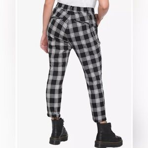 Hot Topic plaid trousers. Size small